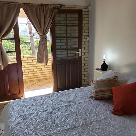 Residencial Costumes Brasileiras Hotel Bombinhas Quarto foto